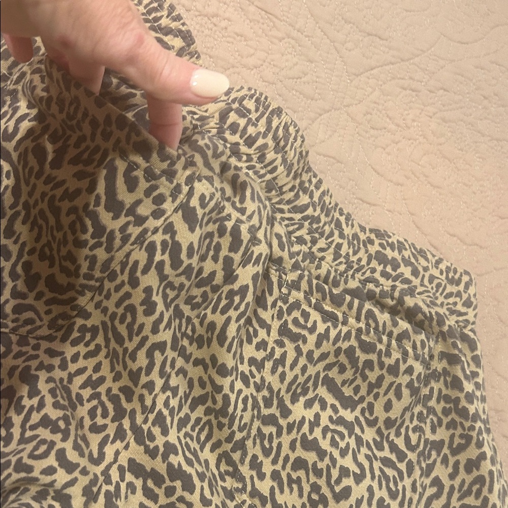 DAILY PRACTICE ANTHROPOLOGY Animal Print Hoodie and Zola Joggers - Picture 13 of 16